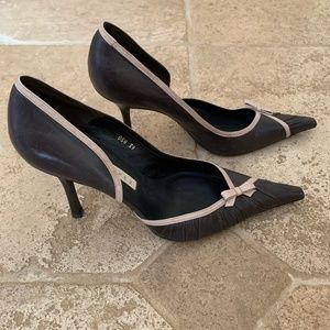 Pura Lopez Pumps